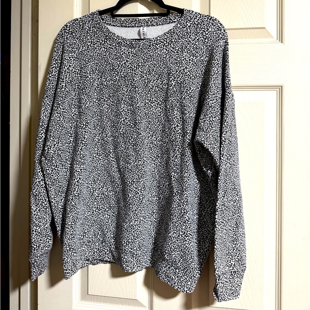 Athleta Black and white Leopard print